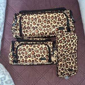 Lug Trolley Cases and Brush holder